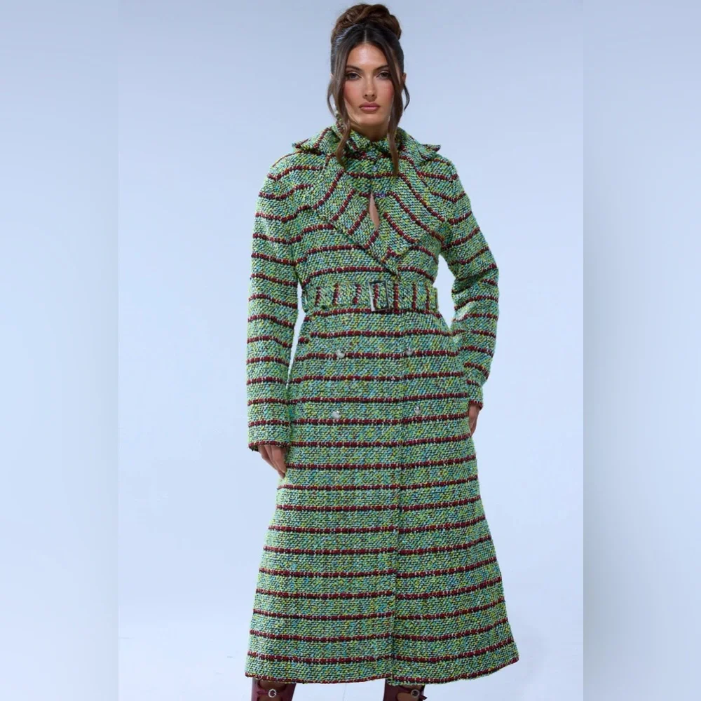 IT’S GIVING LUCK TWEED TRENCH - Picture 4 of 12